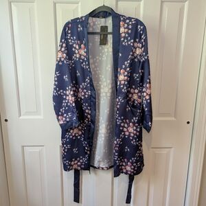 NWT Morgan Lane X FabFitFun Satin Blue Floral‎ Kimono Allie Robe Womens S/M